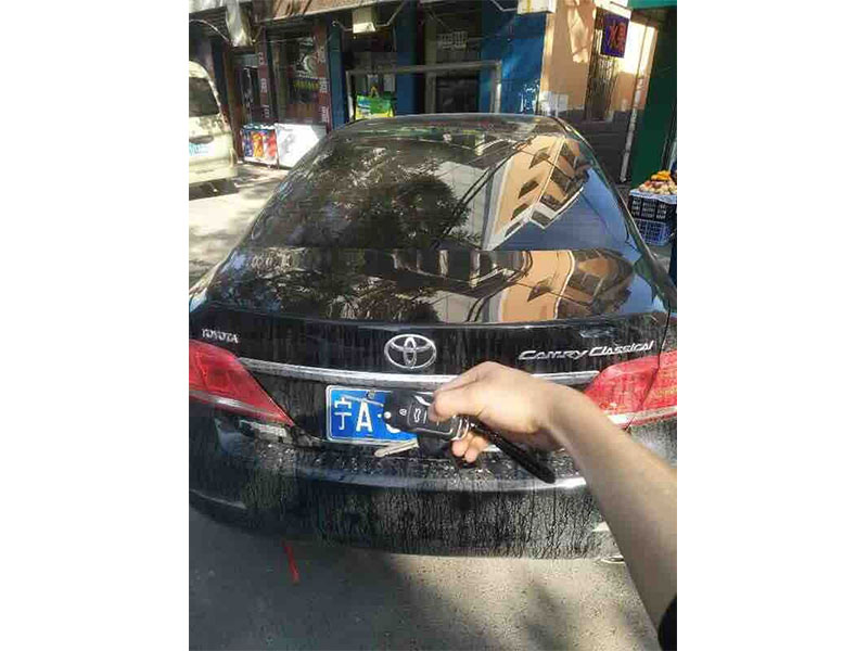 配汽車鑰匙